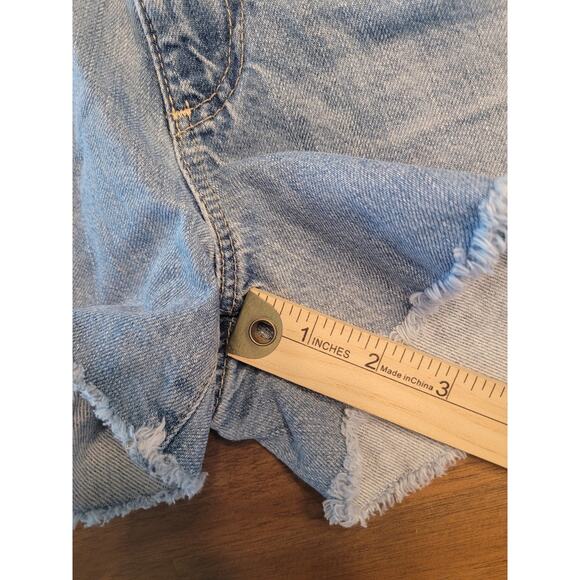 AG Adriano Goldschmied “Bonnie” Relaxed Distressed Denim Shorts Size 26 EUC - Picture 9 of 9